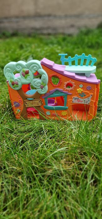 Domek Littlest pet shop lps
Cena za wszystko ze
