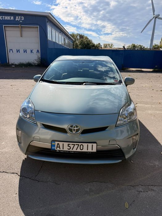 Toyota Prius Plug-in 2015
