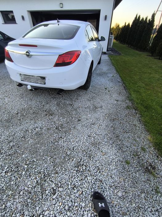 Opel Insignia sedan  2.0 turbo 4x4 2008r.uszkodzony