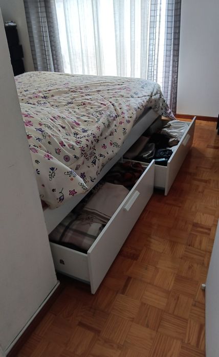 Cama casal branco