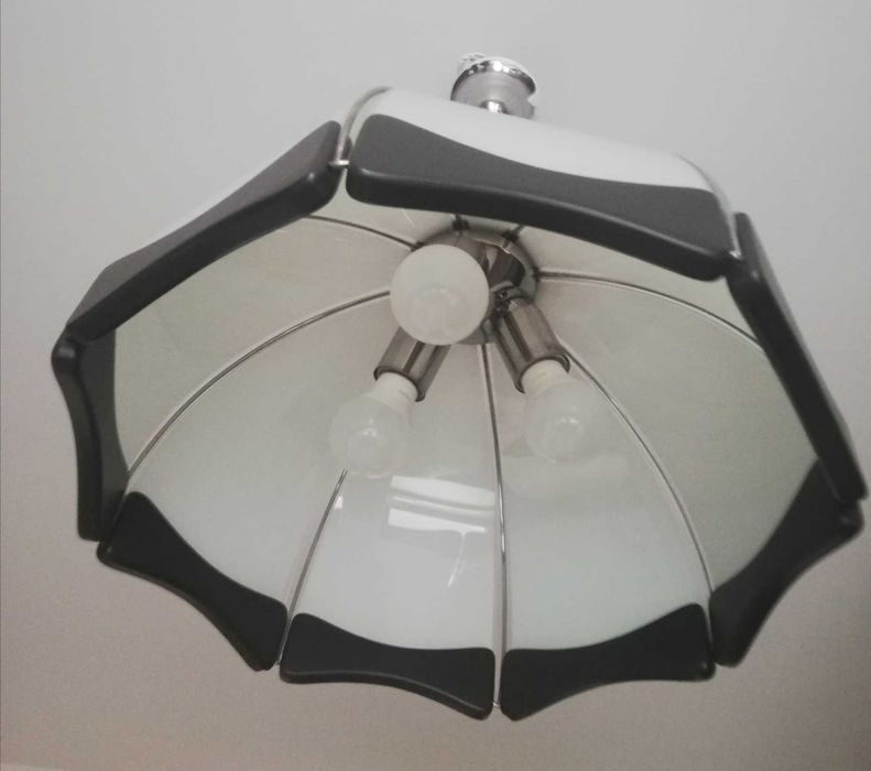 Lampa kuchenna wisząca o średnicy 45cm ze szkłem mlecznym