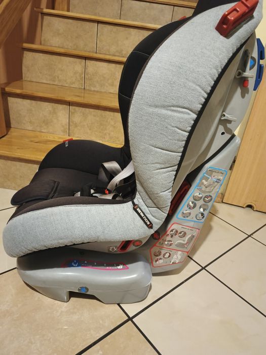 Fotelik samochodowy (0-13kg)i(9-18kg)-80zł