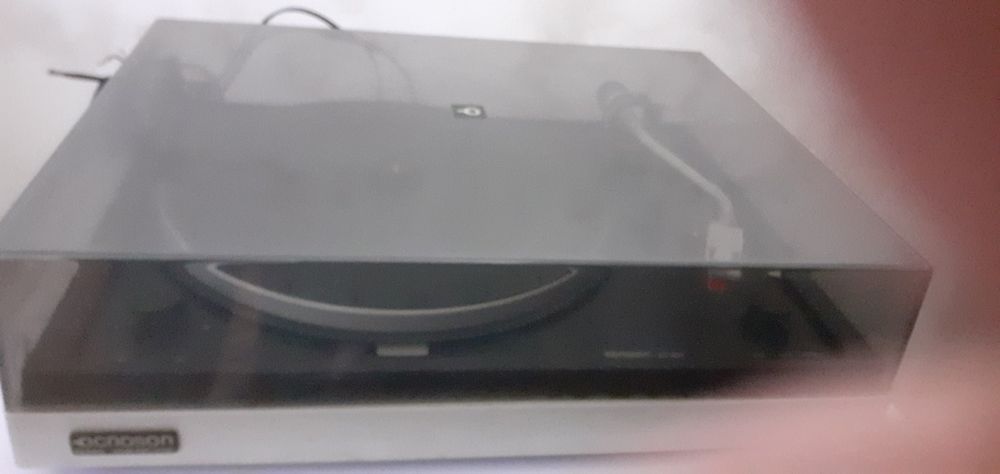 Gira discos marca ocnoson cosmo international