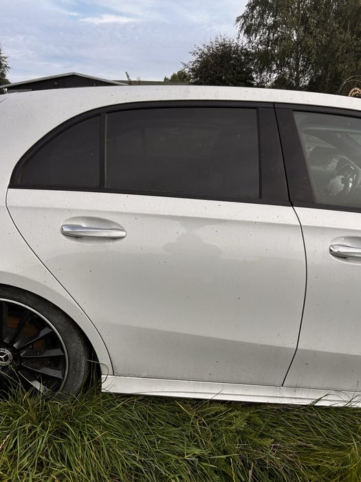 Drzwi tylne prawe mercedes a klasa w177 hb 144