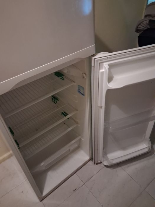 Frigorífico  zanussi  quase novo