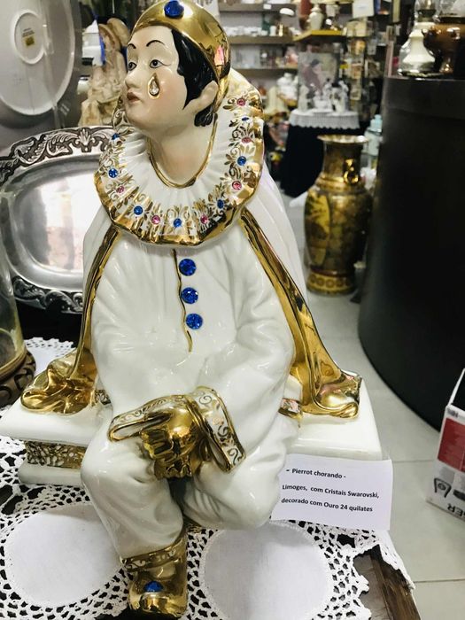 Escultura Limoges Pierrot