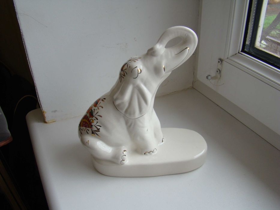 Фарфор, Слон роспись, позолота.