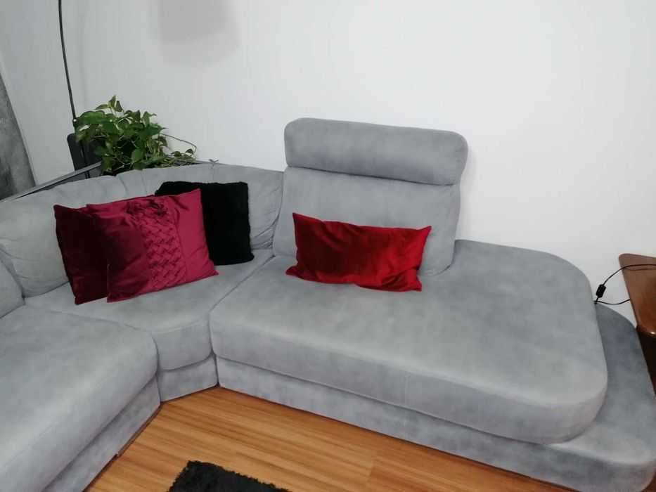 Sofá = 5 lugares/chaise longue + estrutura de vidro - como novo