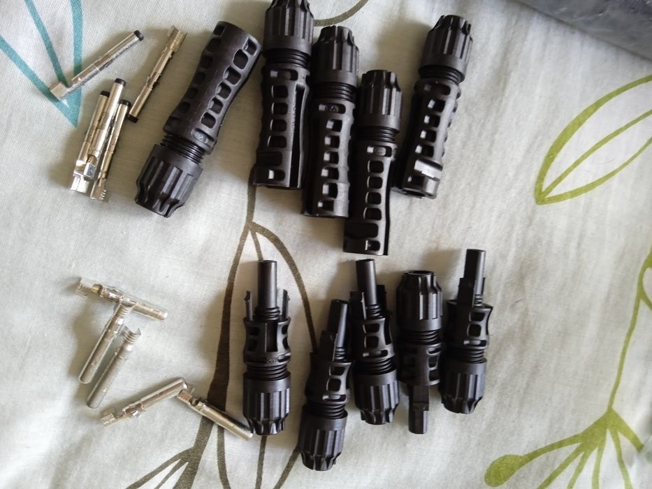 Conectores MC-4 Ev2 novos Staubli novos.