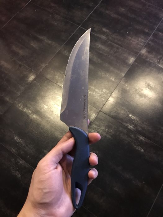 Продается нож кухонный