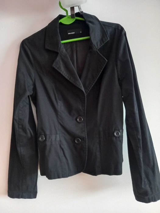 Czarna marynarkach rozmiar 42