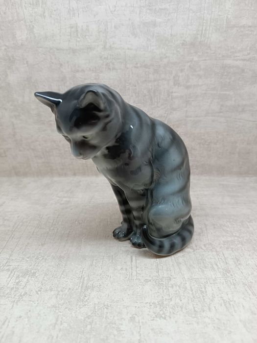 figurka kota z Gyobel