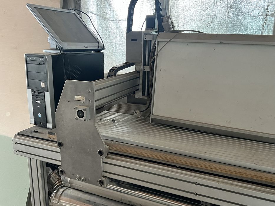 Cnc mesa 1300 por 650