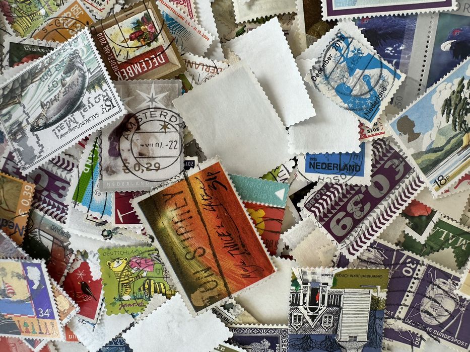 Lote de 500 selos do Mundo - Sortido