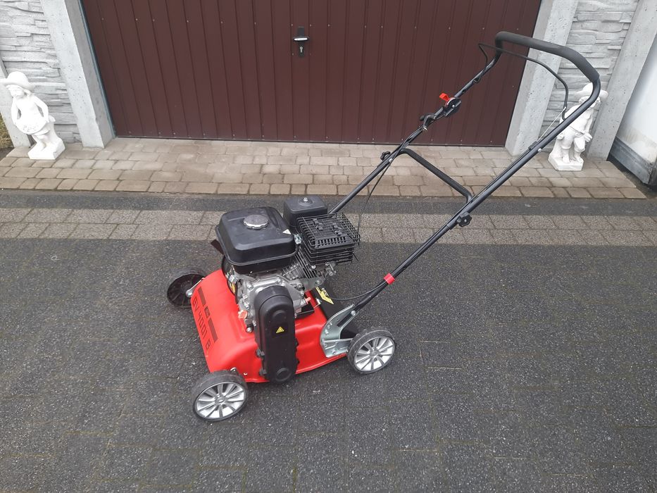 Wertykulator, areator GÜDE z silnikiem spalinowym