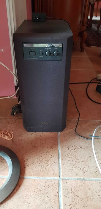 Colunas de som e subwoofer