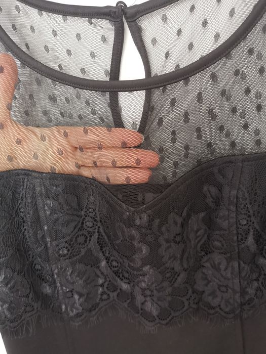 Sukienka czarna C&A. Rozmiar S.