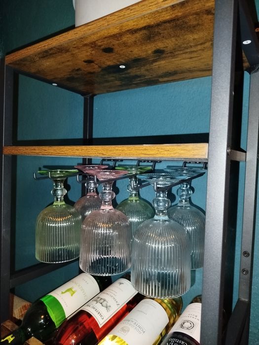 Stojak / regał / szafka na wino butelki i wieszak na kieliszki / lampk