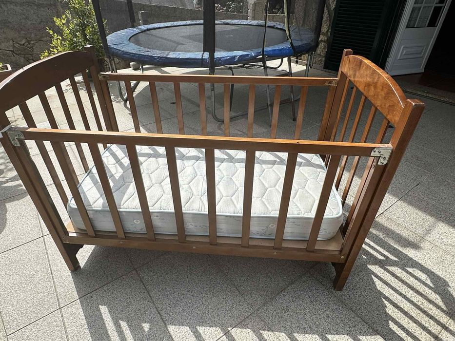 Cama de bebe com colchão