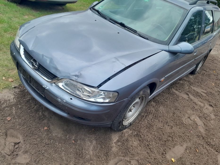 Opel Vectra B FL 1.6 benzyna kombi z de climatronic Hak