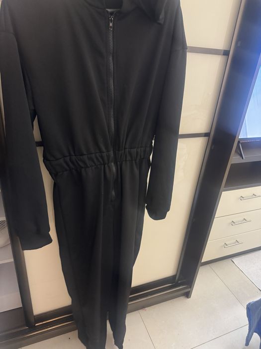 Жіночий комбінезон