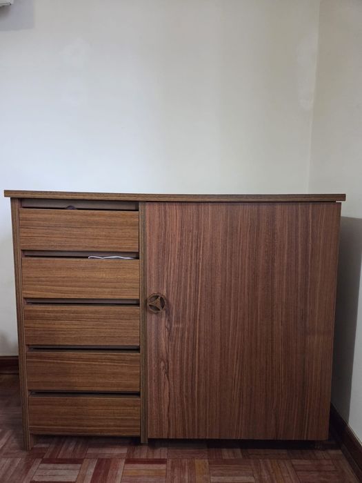 Máquina de Costura Oliva