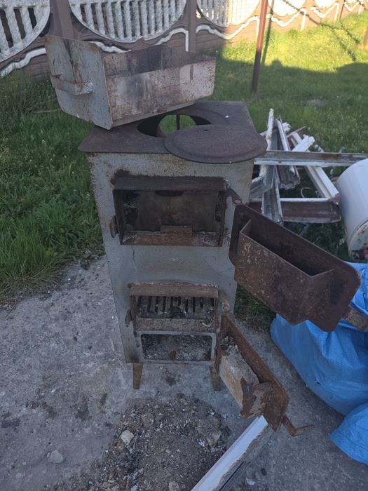 Piec wolnostojący typu koza ma grube blachy okolo 20 lat