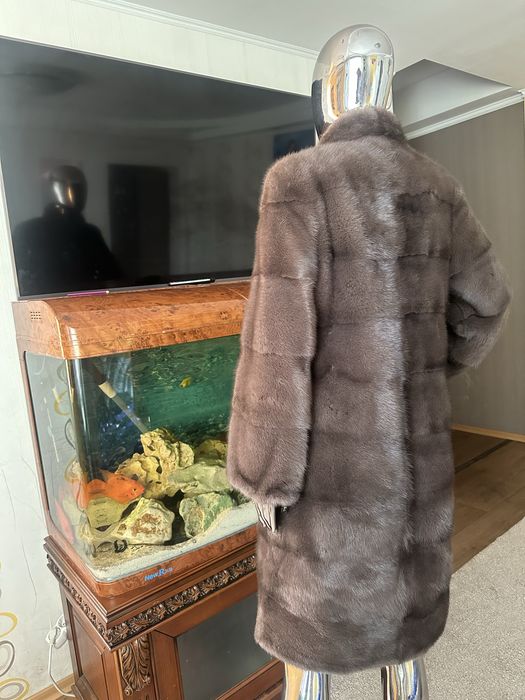 Норковая шуба мокко Kopenhagen Fur, s-m длина 100 Италия в идеале