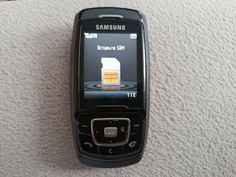 Samsung SGH-E830 Мобильный телефон слайдер