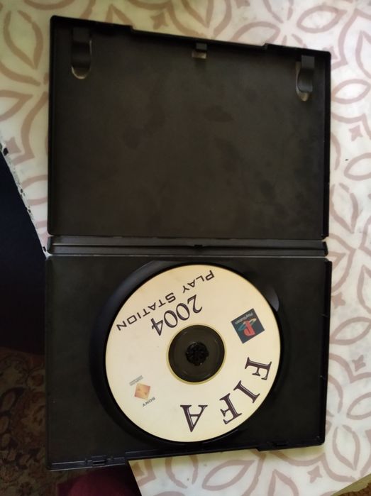 Płyta FIFA  2004