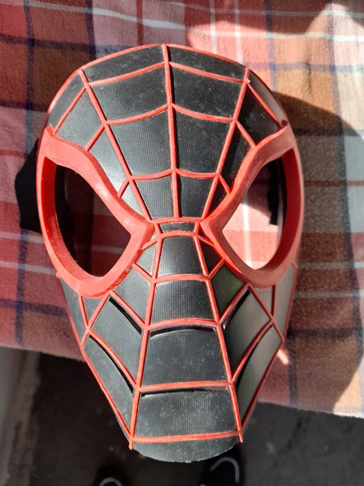 4 Máscaras de Carnaval Adulto + Catwoman para criança