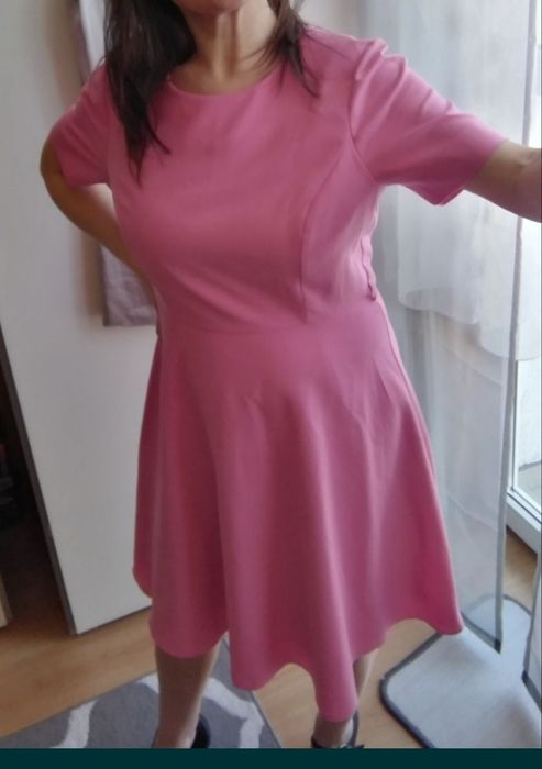 Różowa sukienka Tu 12 midi komunia wesele ślub elegancka