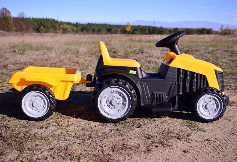 Autko na akumulator TRAKTOR NA AKUMULATOR Z PRZYCZEPĄ TR1908T dzieci