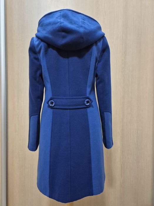 Płaszcz z odpinanym kapturem