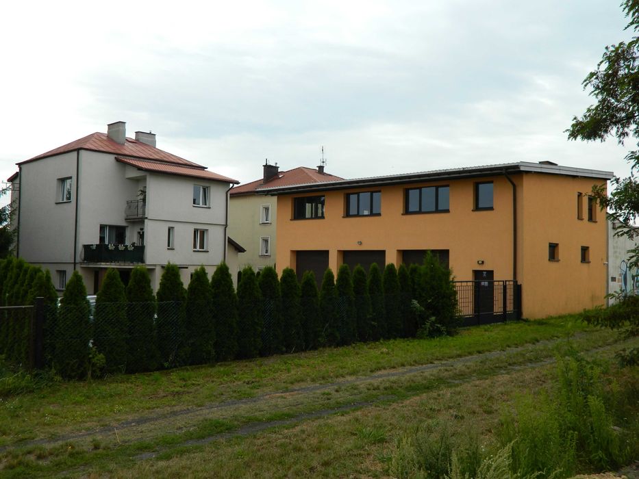 Dom i budynek użytkowy w Łukowie - Widok 4