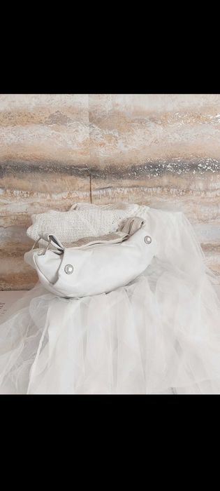 Bardzo elegancka skórzana biała torebka włoskiej Marki B.Cavalli