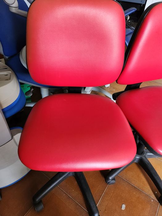 cadeiras de escritório c/ hidráulico erodado