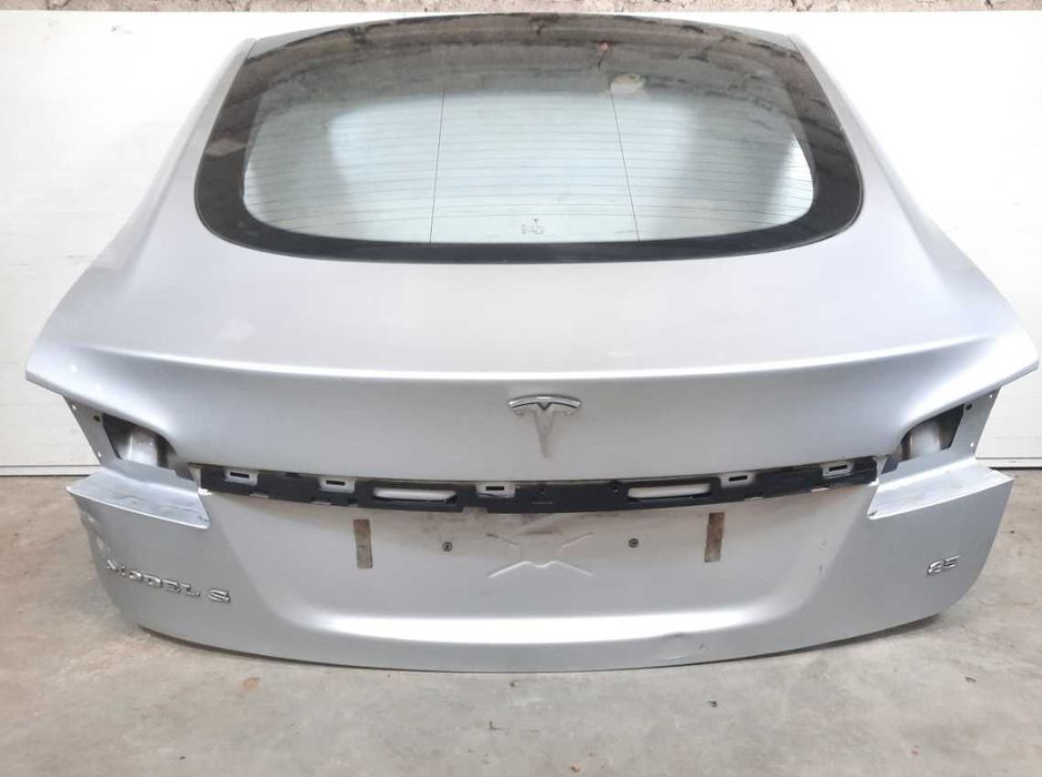 Кришка багажника Tesla Model S разборка