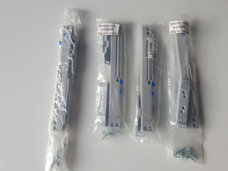 LAGUNA szafa przesuwna zestaw samodomykacze oraz wózki do drzwi szafy