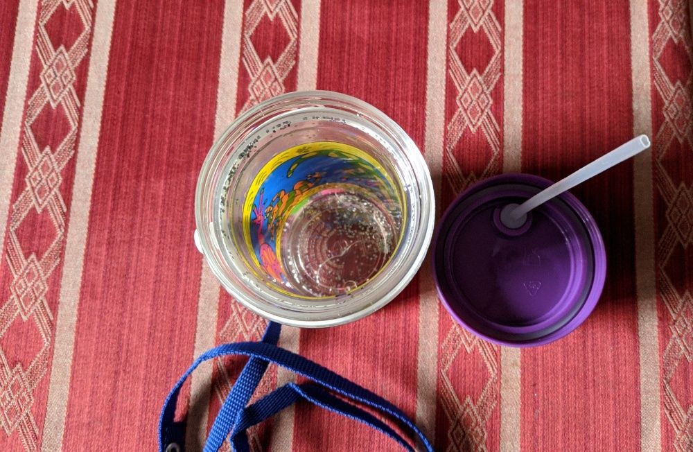 Garrafa Criança Desenhos Brilhantes | Suporte Pescoço | Envio gratis*