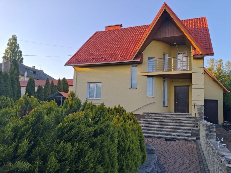 Продається будинок в центрі міста — ЗАХОДЬ І ЖИВИ!