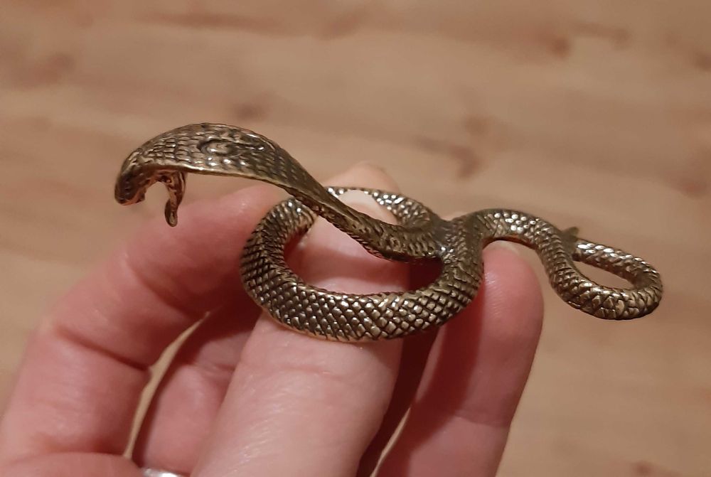 Figurka z mosiądzu wąż kobra dekoracja