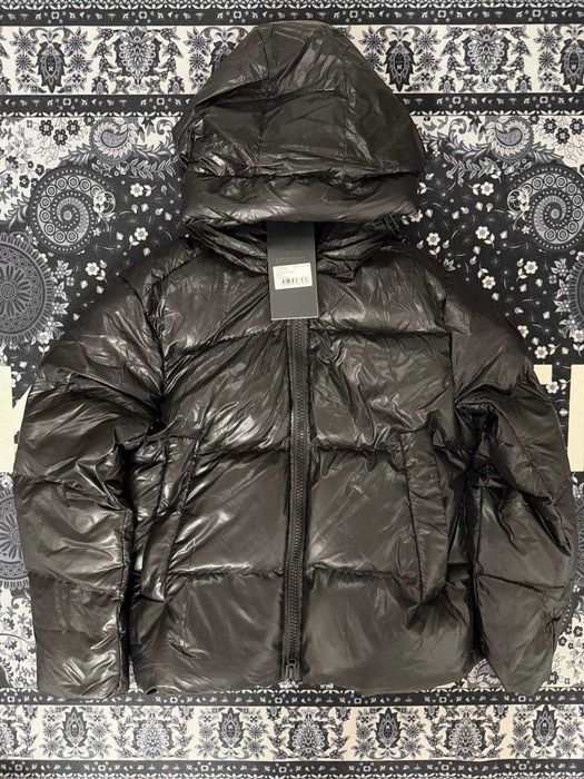 Пуховик Canada Goose