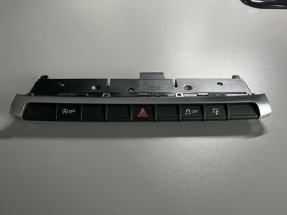 Панель кнопок ауді а3 8V (стартстоп, аварійка, абс, екран мультімедії)