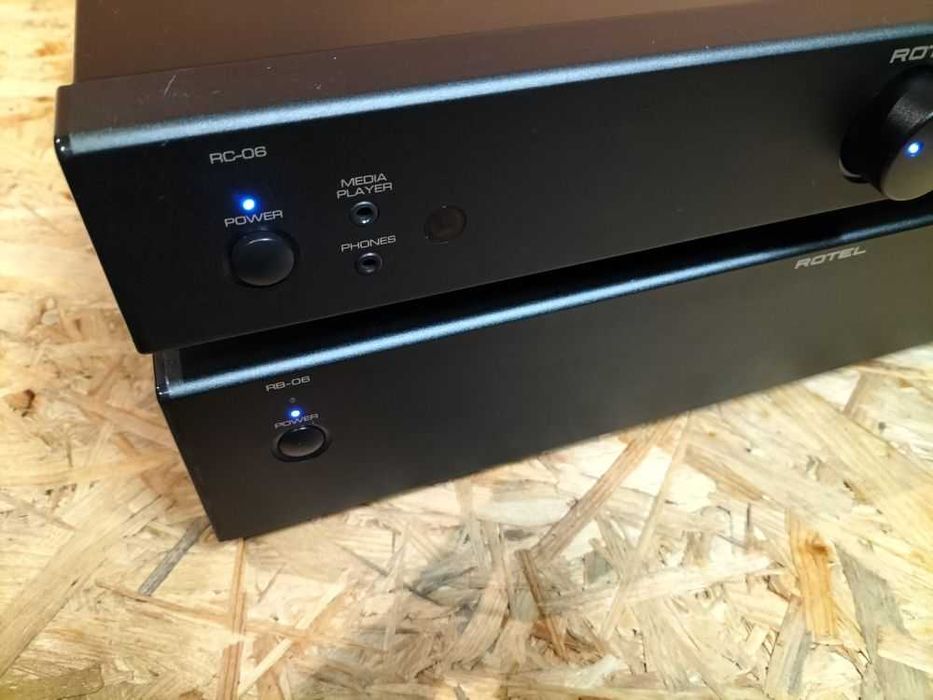 Końcówka mocy ROTEL RB-06 + Przedwzmacniacz ROTEL RC-06 + Pilot /2X70W