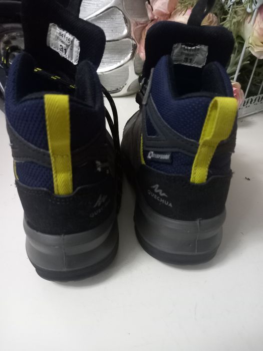 Botas criança de caminhada impermeáveis