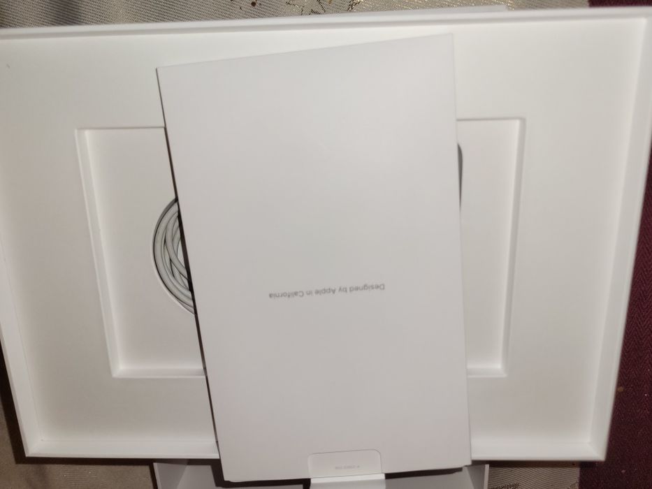 Ipad 8 generacji 128 Gb WiFi + Cellular , Space Grey