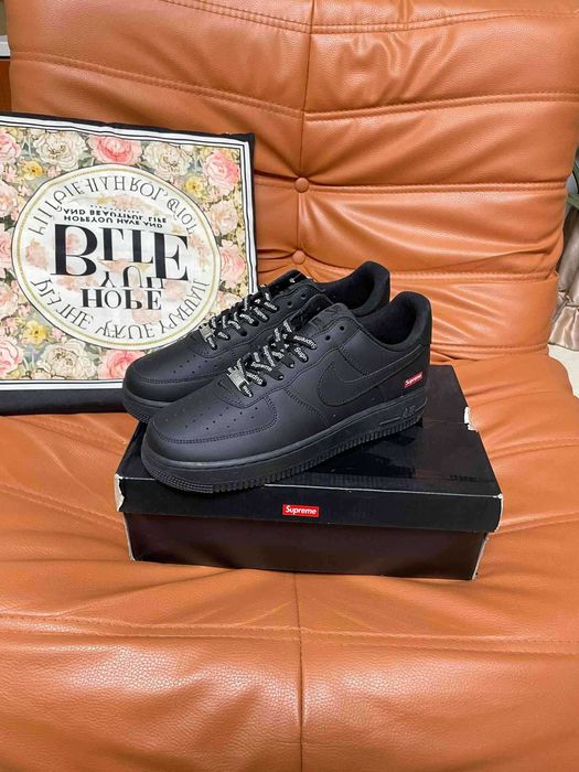 Nike Air Force 1 Low Supreme Czarny r.45