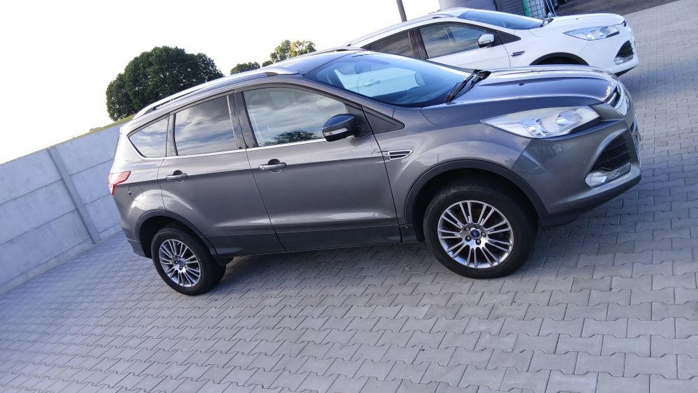 Ford Kuga Anglik
