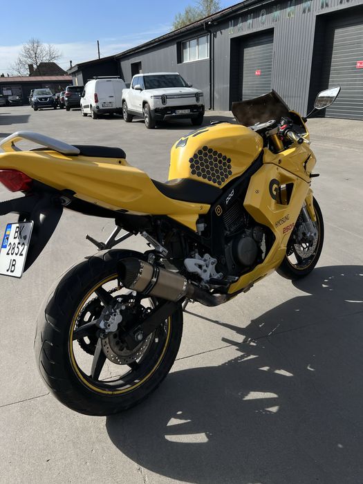 Hyousung GT 250R
